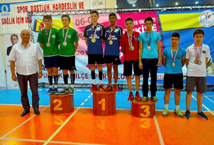 15 Yaş Türkiye Badminton Şampiyonası gorseli