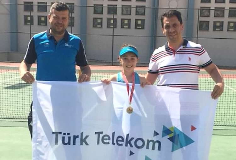 Zeytindalı ve Alaçatı Kort Tenisi turnuvası gorseli