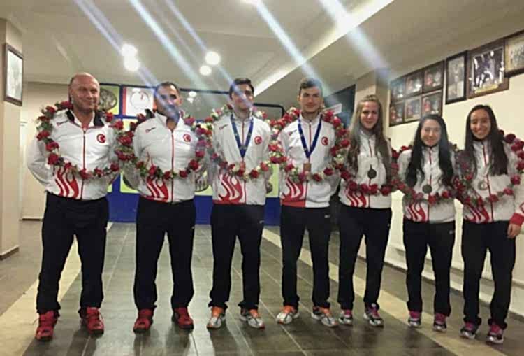 Dünya Gençler Liselerarası Badminton Şampiyonası.. gorseli