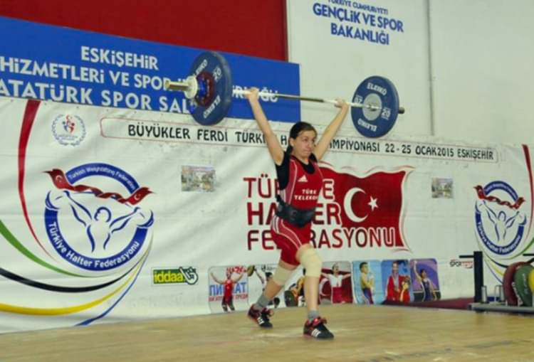 Halter'de Semanur Karataş Türkiye üçüncüsü... gorseli