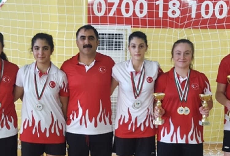 U-17 Yaş Kasabbian Brothers İnternational Badminton Turnuvası gorseli